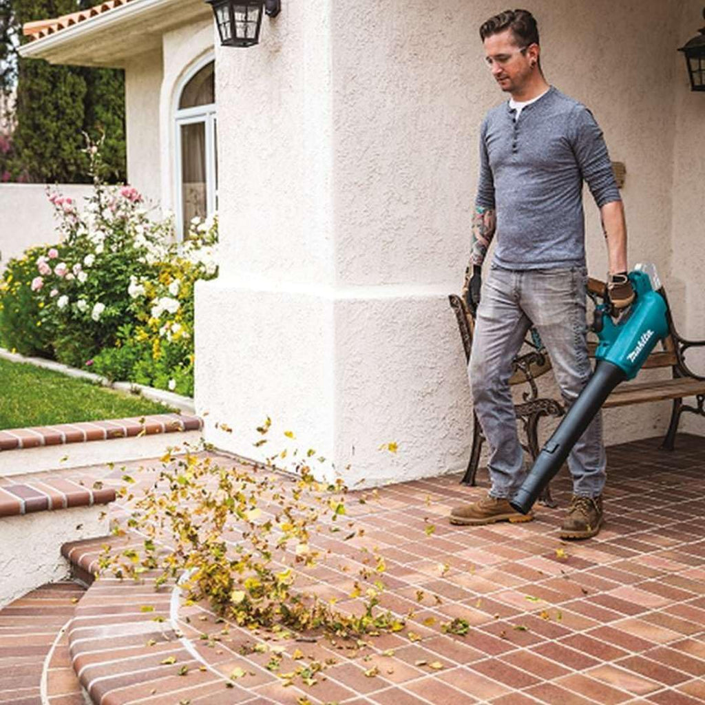 Makita DUB184RT 18V LXT Brushless Cordless Blower Kit – 1 × 5.0Ah Battery and Charger Included